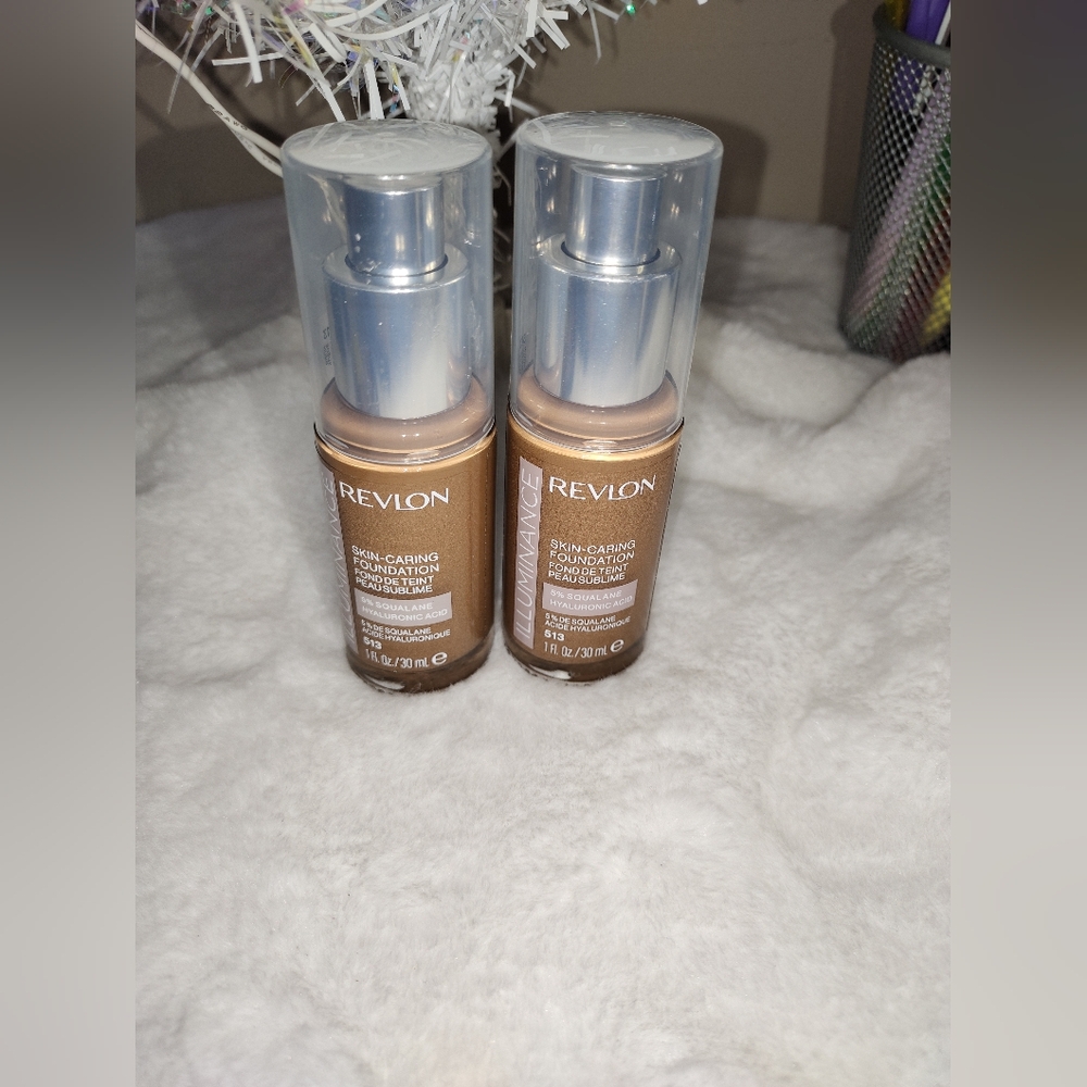 Bundle/2 Revlon Illuminance Skin-Caring Foundation